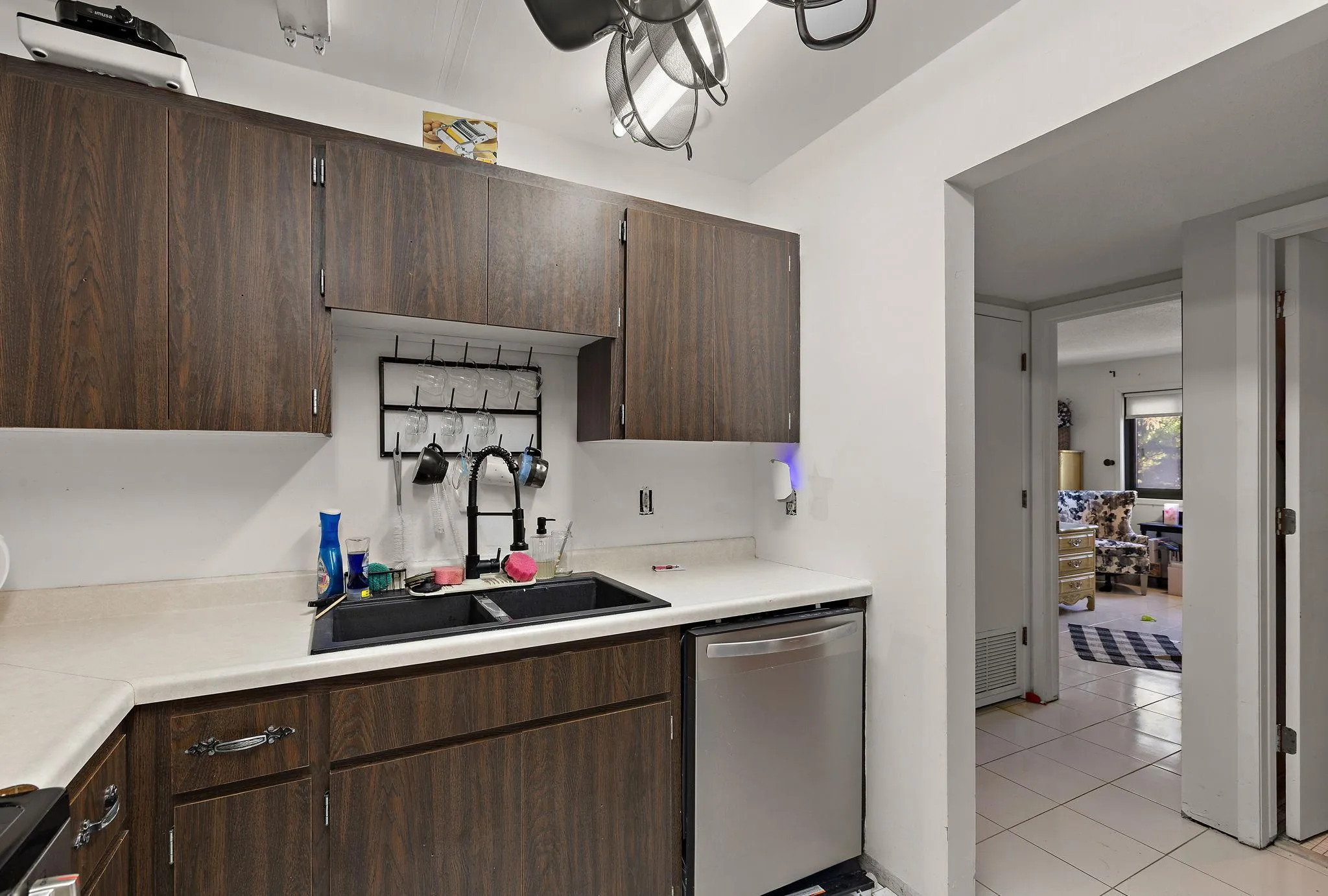 Photo 19 of 4100 Parklawn Avenue Unit 109