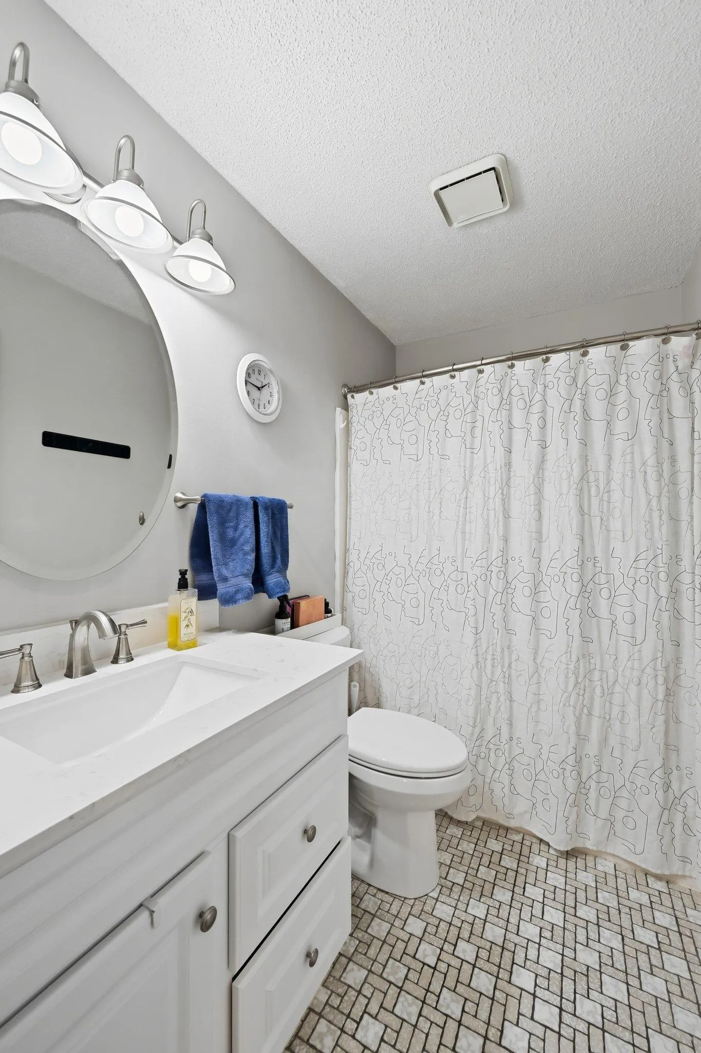 Photo 22 of 999 41st Ne Avenue Unit 210