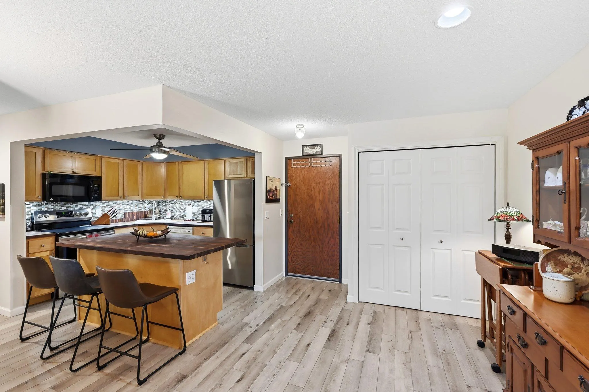 Photo 12 of 999 41st Ne Avenue Unit 210