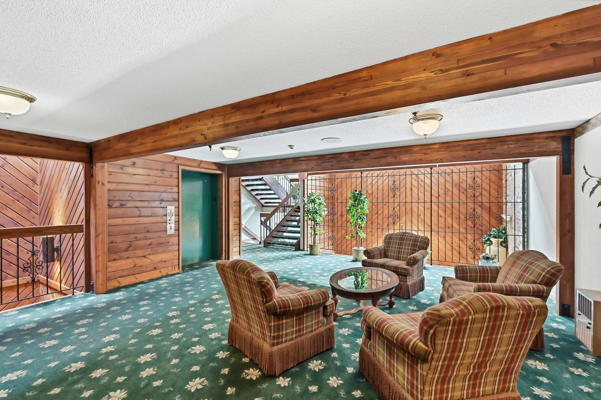 Photo 30 of 999 41st Ne Avenue Unit 210