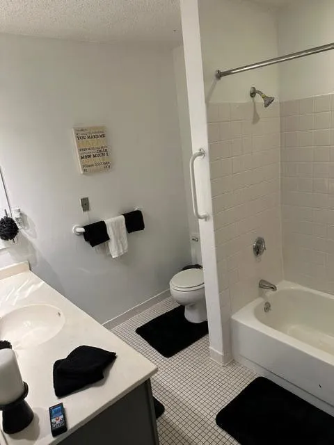 Photo 3 of 3232 Fremont N Avenue Unit 109