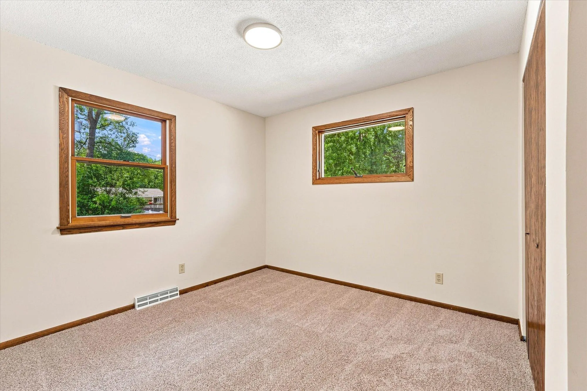 Photo 19 of 1339 Oak Street