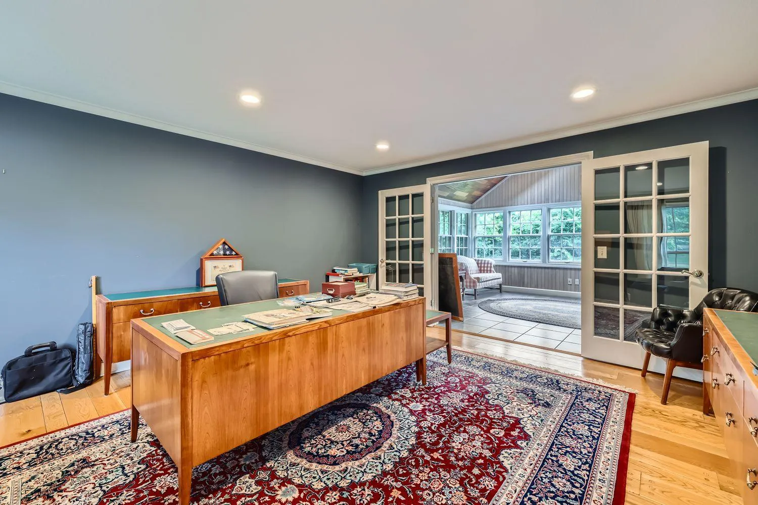 Photo 18 of 2350 Longview Circle