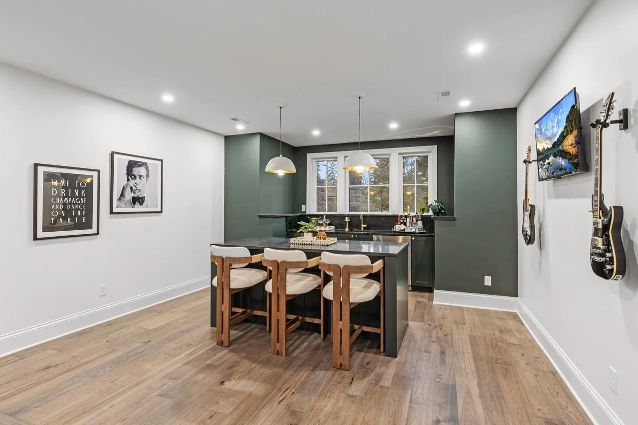 Photo 61 of 4717 Meadow Road