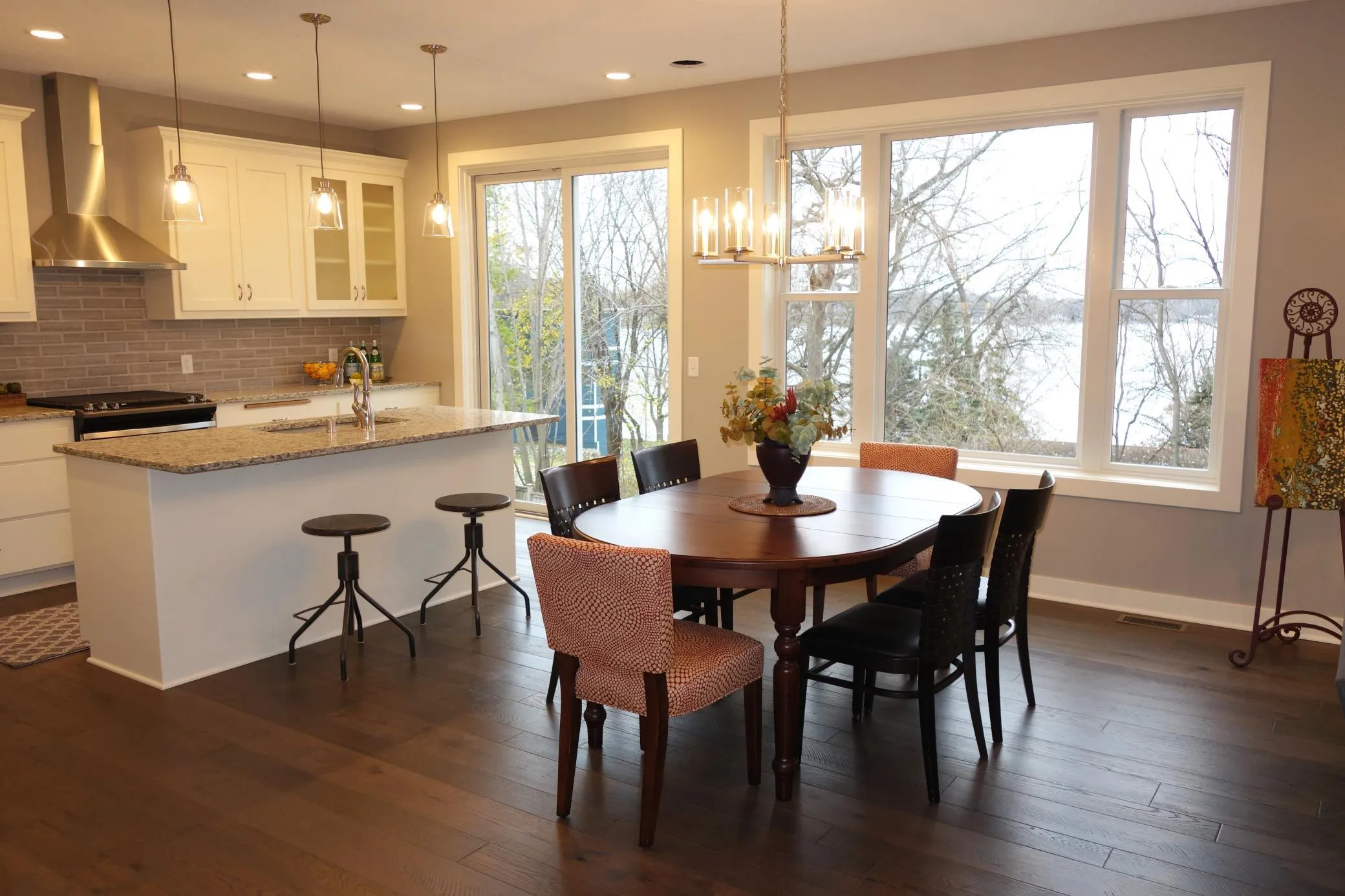 Photo 11 of 560 Fisher Cir