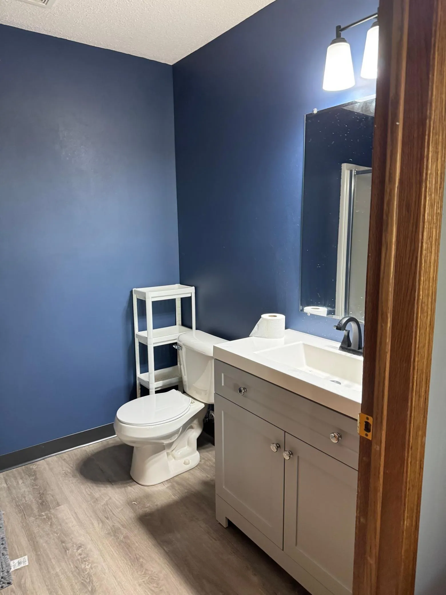 Photo 11 of 614 Raymond Street Unit 9b