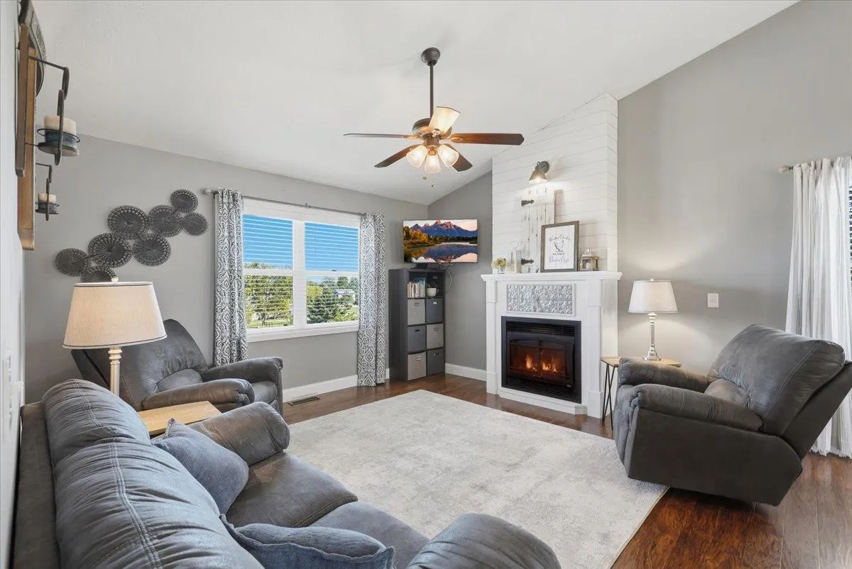 Photo 2 of 1617 86th Avenue