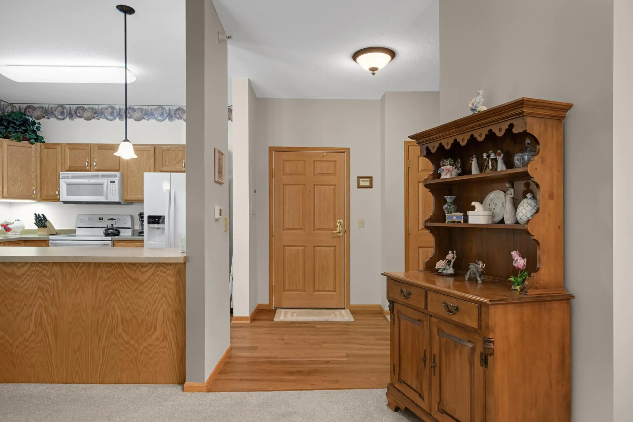 Photo 3 of 5650 Boone N Avenue Unit 116