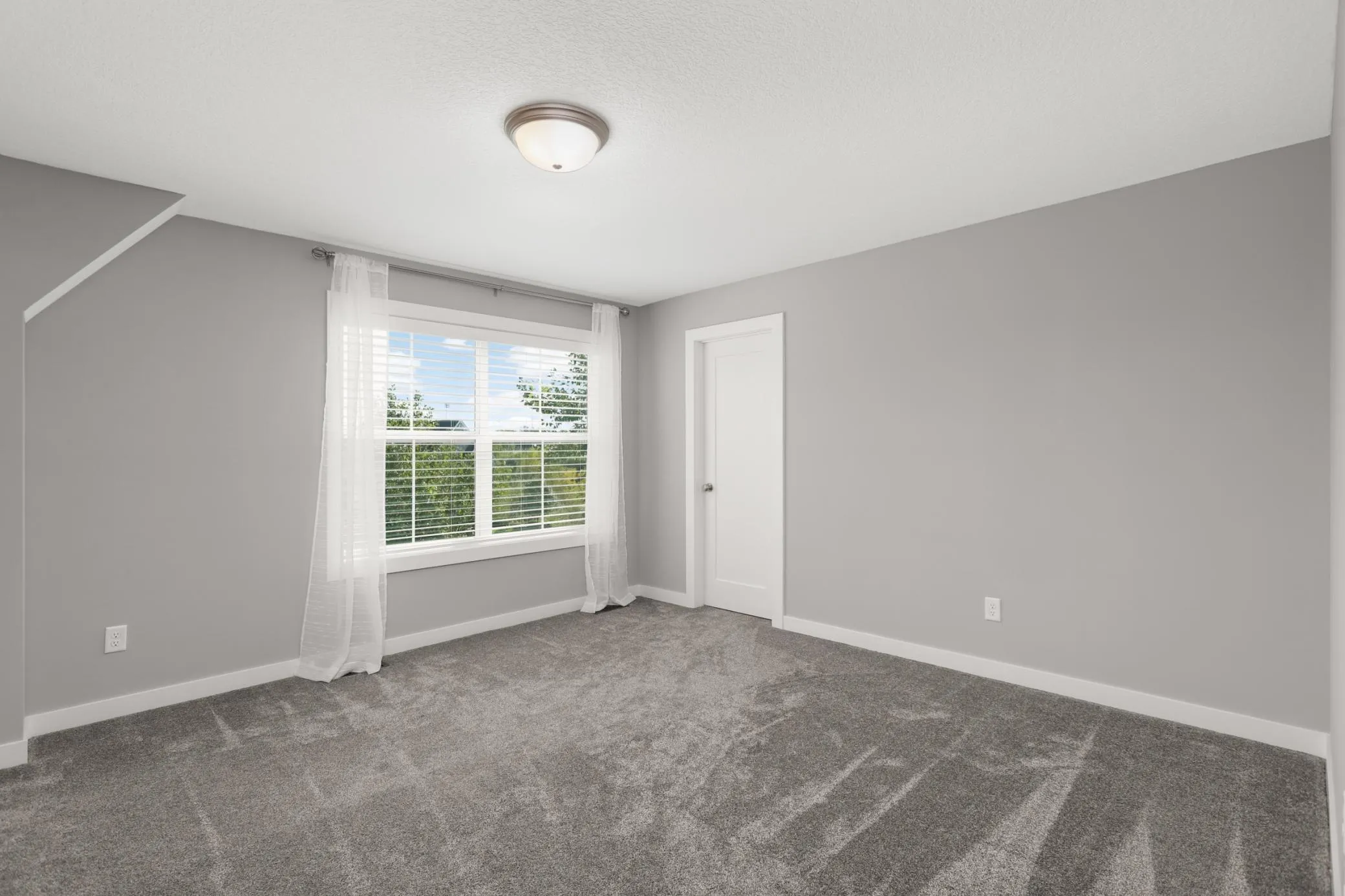 Photo 33 of 4925 Alvarado N Lane
