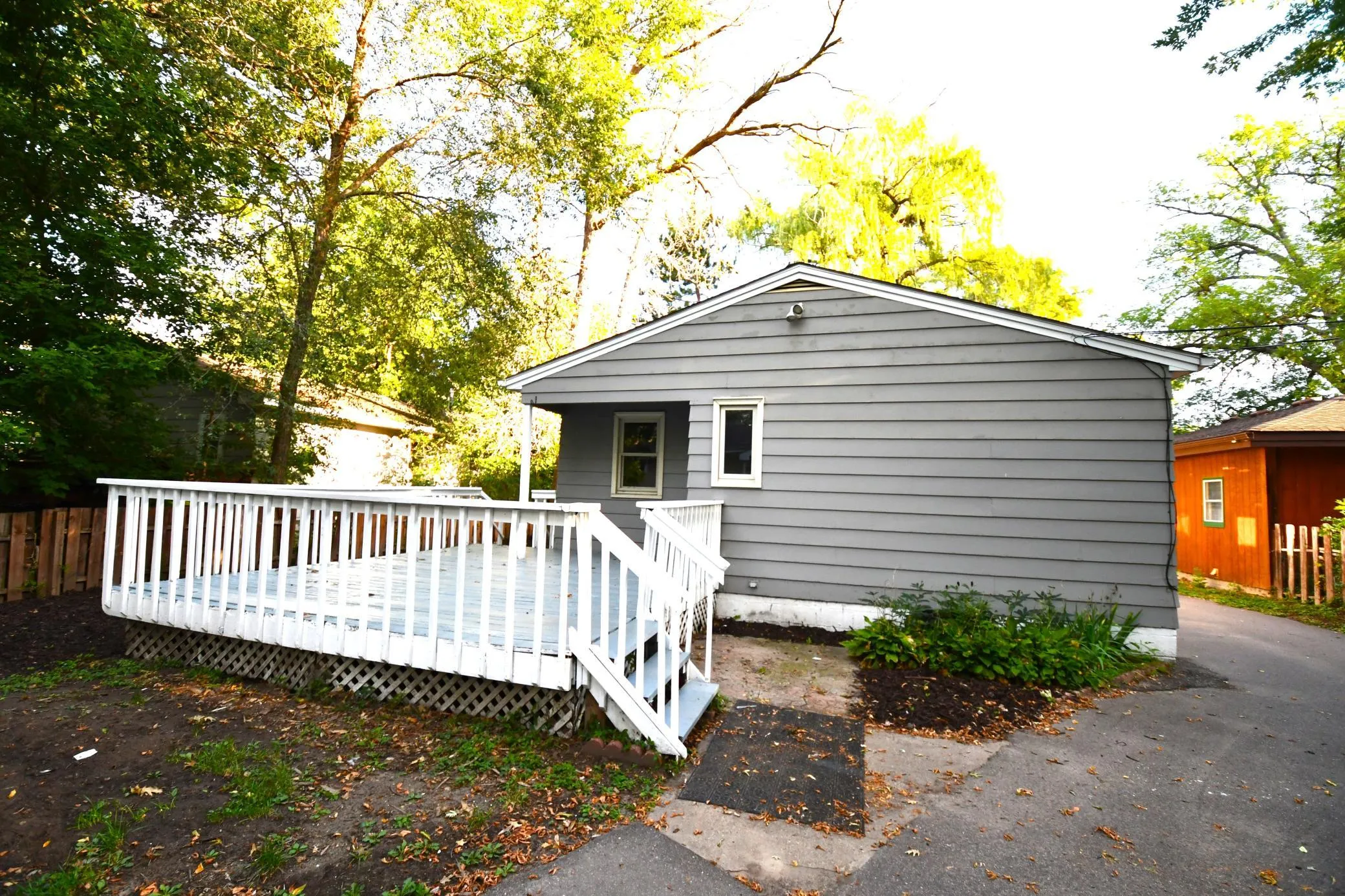 Photo 51 of 520 10th Se Avenue