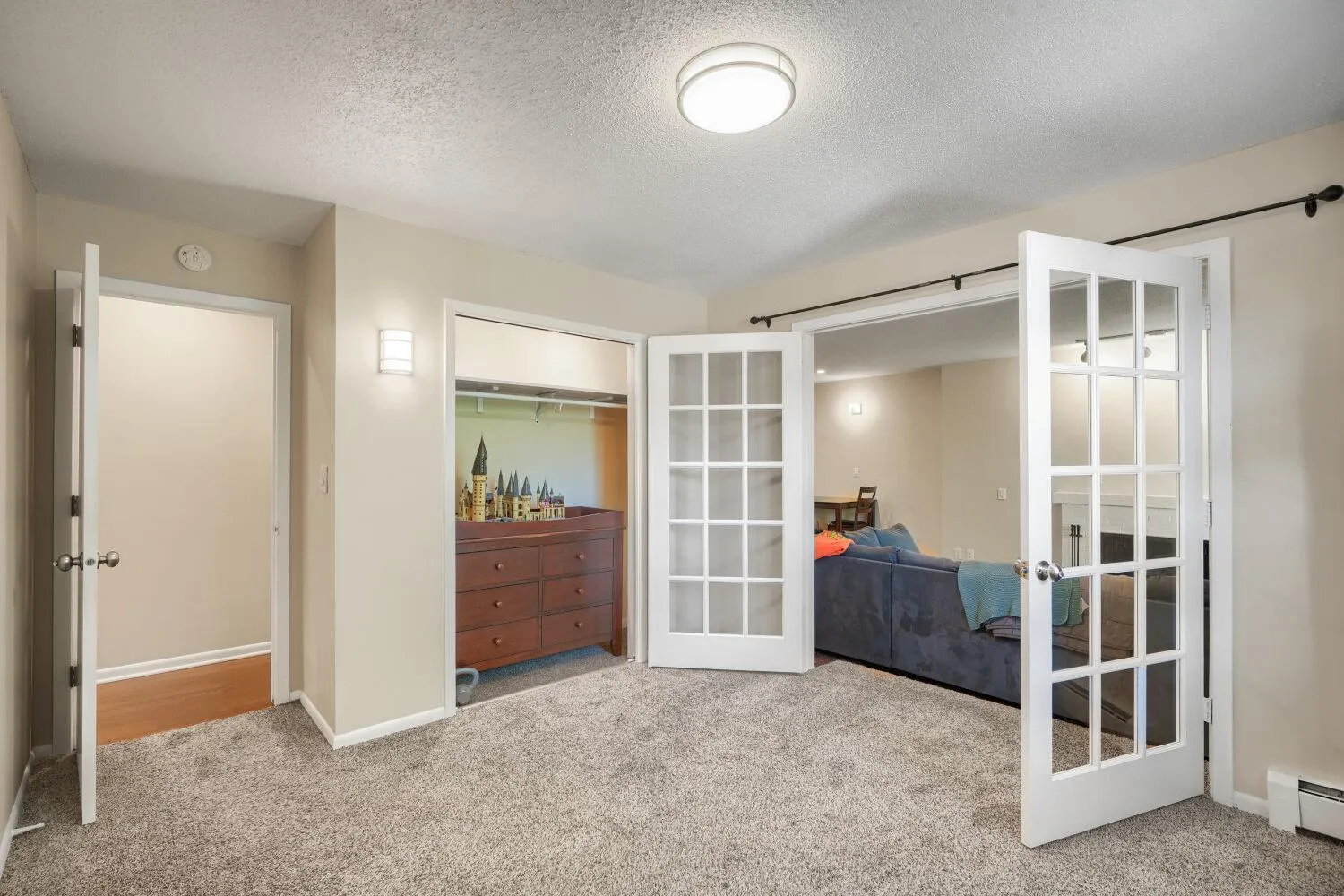 Photo 19 of 4201 Lakeside N Avenue Unit 302