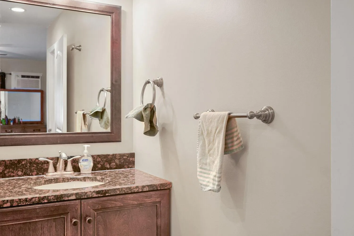 Photo 15 of 4201 Lakeside N Avenue Unit 302