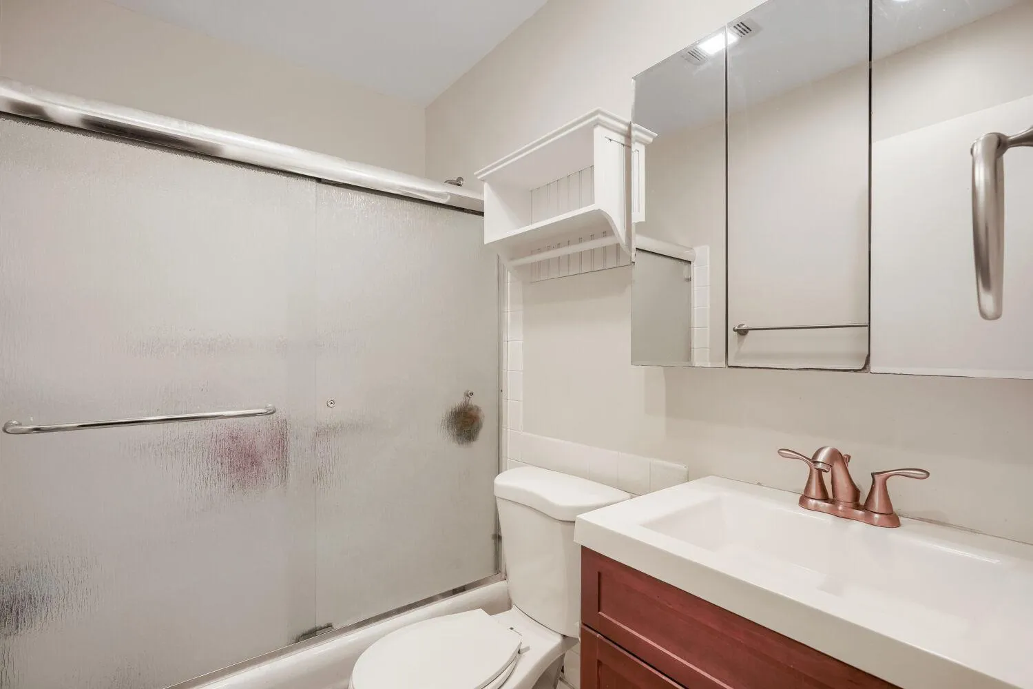 Photo 21 of 4201 Lakeside N Avenue Unit 302