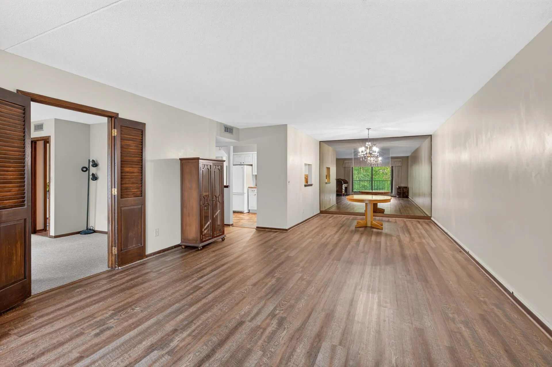 Photo 12 of 2465 Londin E Lane Unit 212