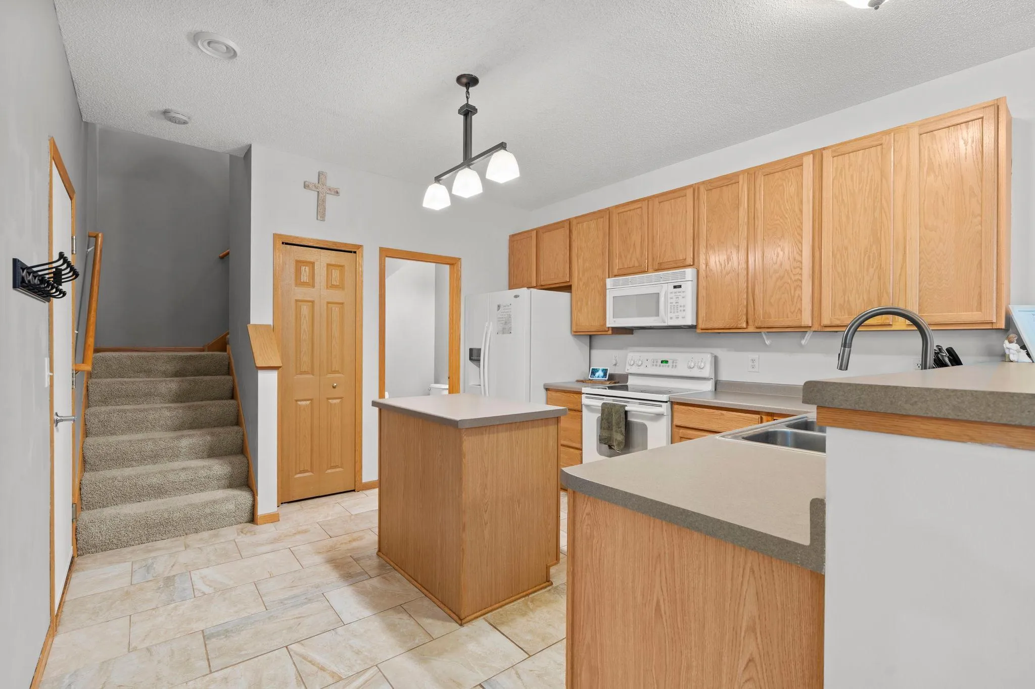 Photo 10 of 624 Tamarack Trail Unit 1008
