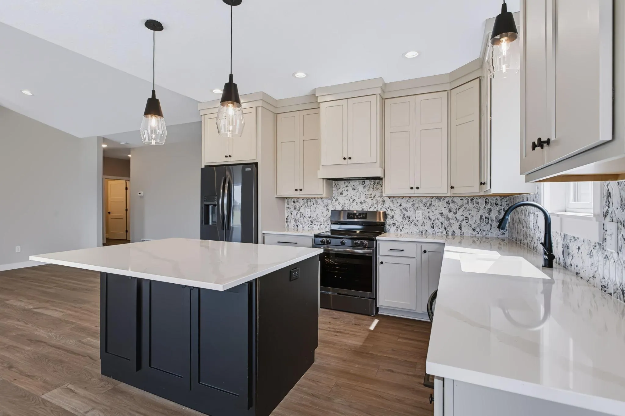 Photo 11 of 491 Elbert Drive
