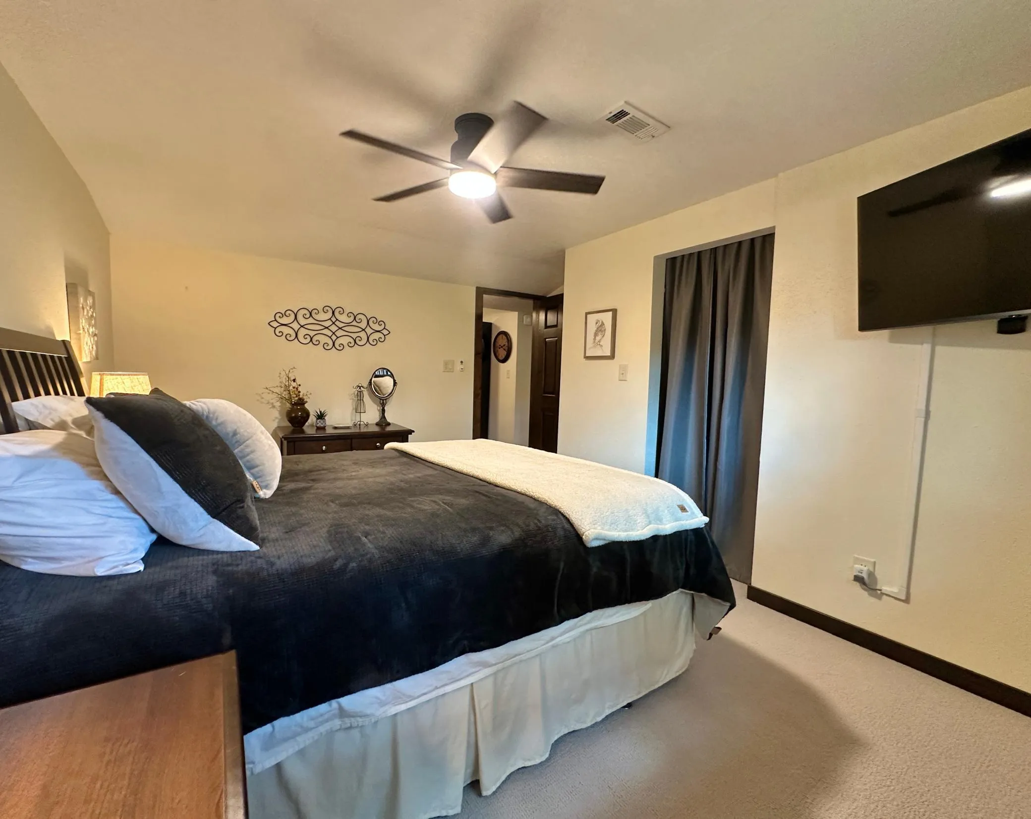 Photo 76 of 1209 52nd Street