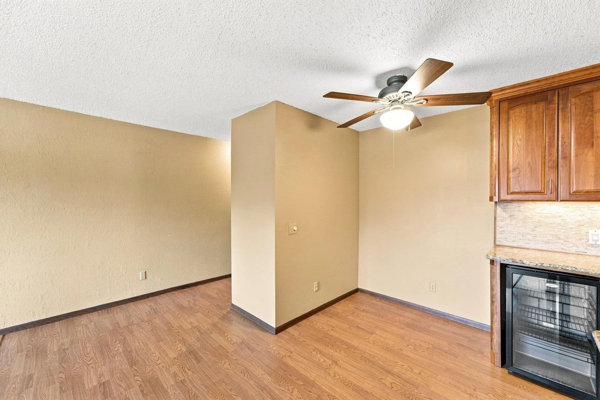 Photo 15 of 14630 Garrett Avenue Unit 613