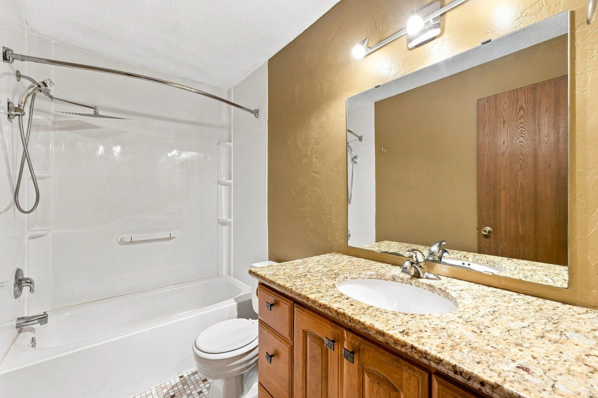 Photo 20 of 14630 Garrett Avenue Unit 613