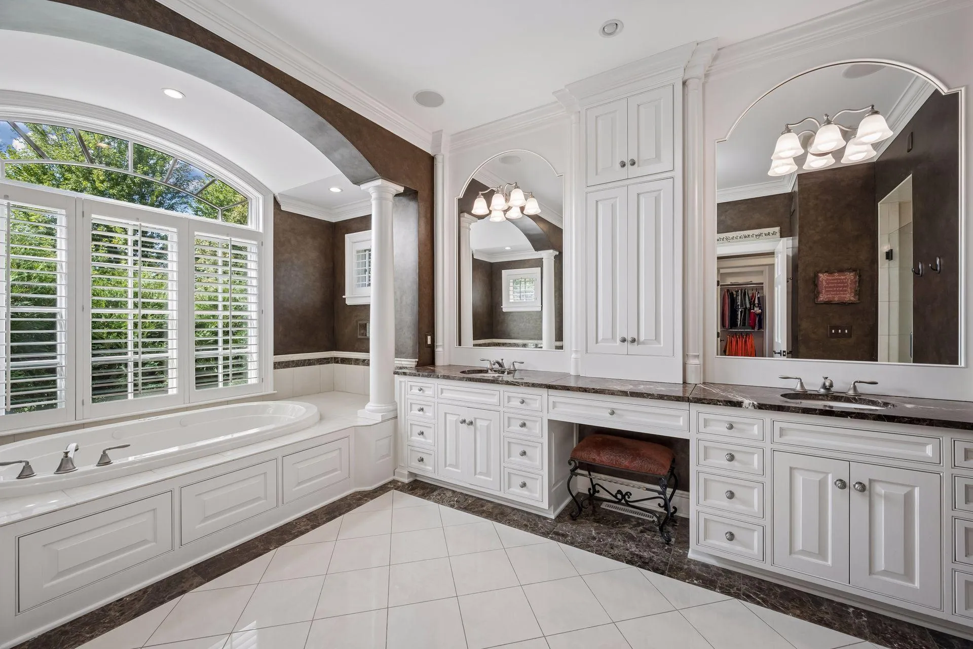 Photo 33 of 130 Bergamot Drive