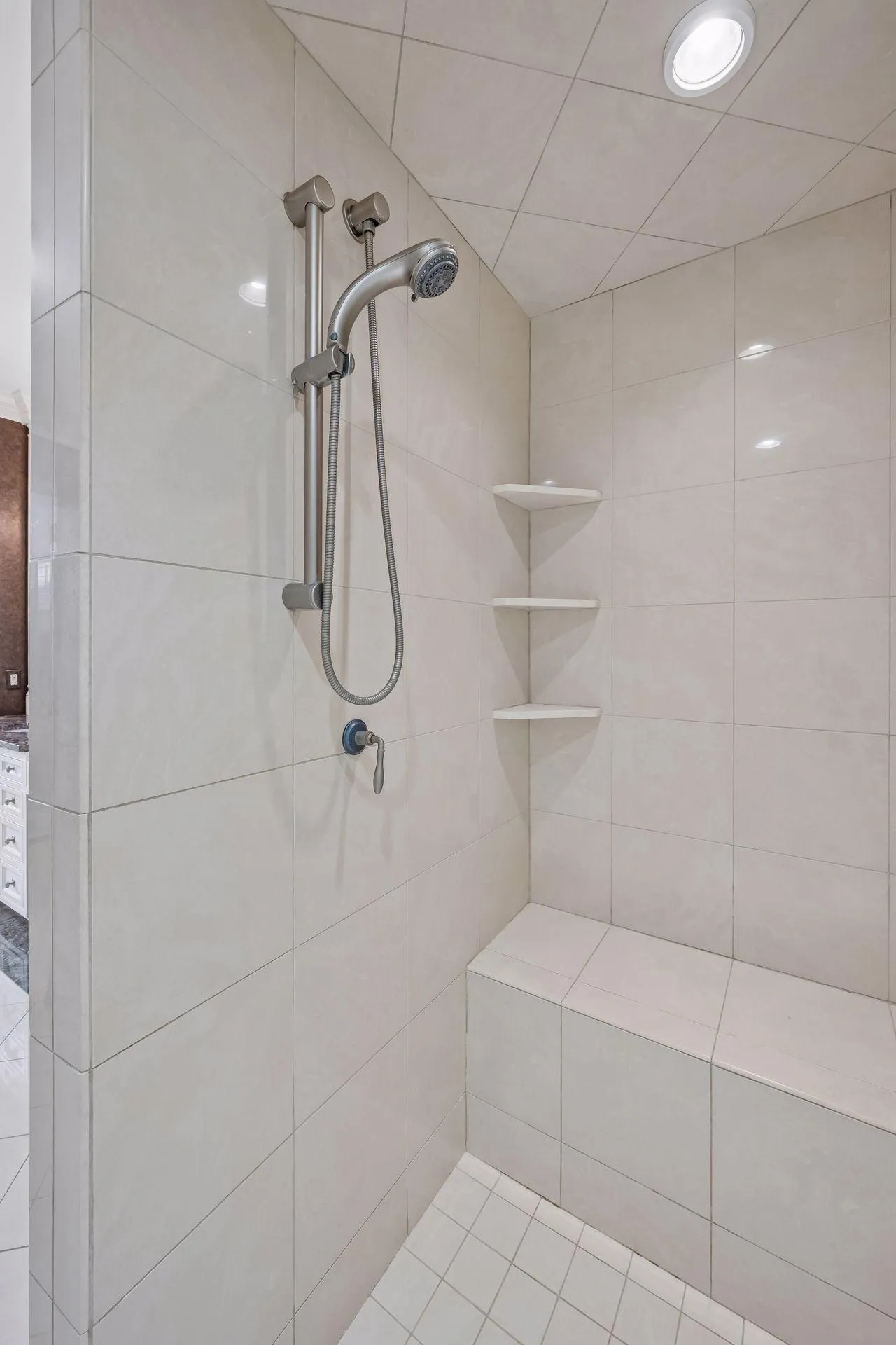 Photo 36 of 130 Bergamot Drive