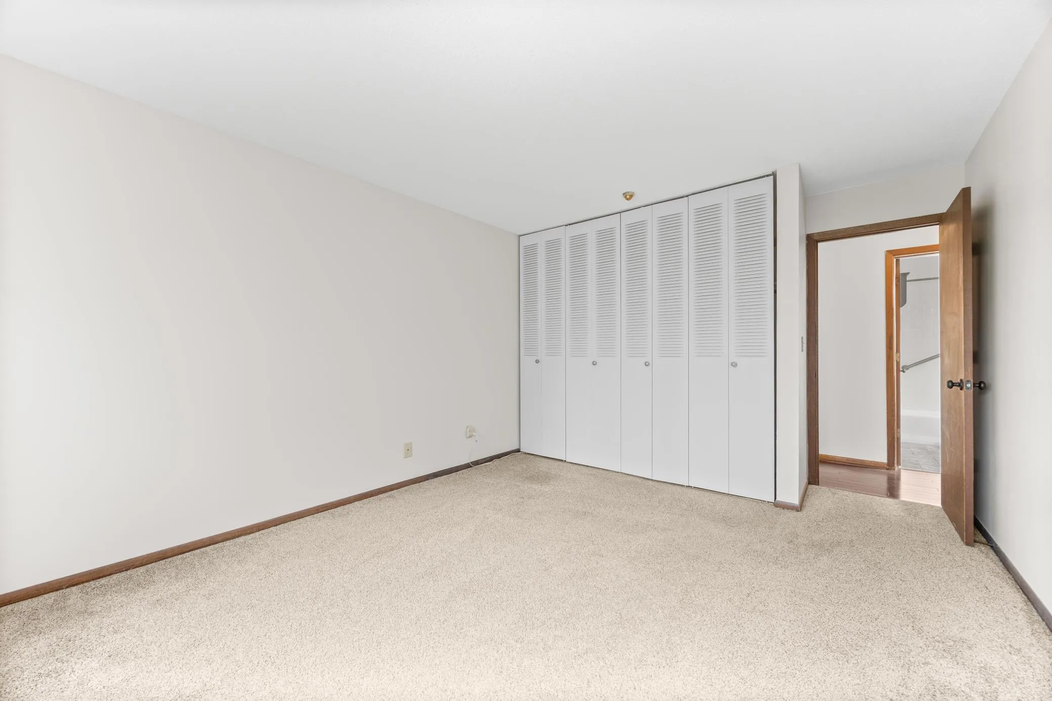 Photo 22 of 2800 Hillsboro N Avenue Unit 214