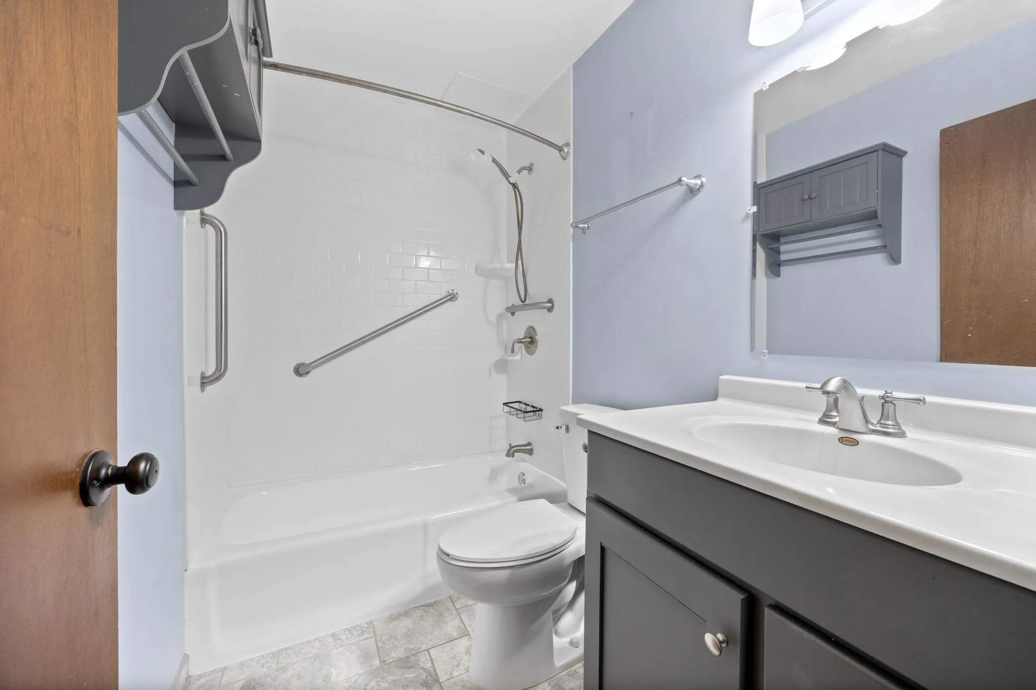 Photo 23 of 2800 Hillsboro N Avenue Unit 214