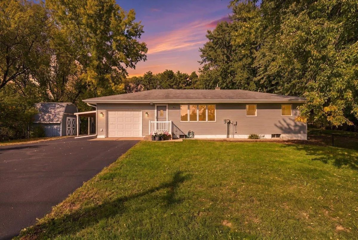 Photo 33 of 272 Glenmont Road