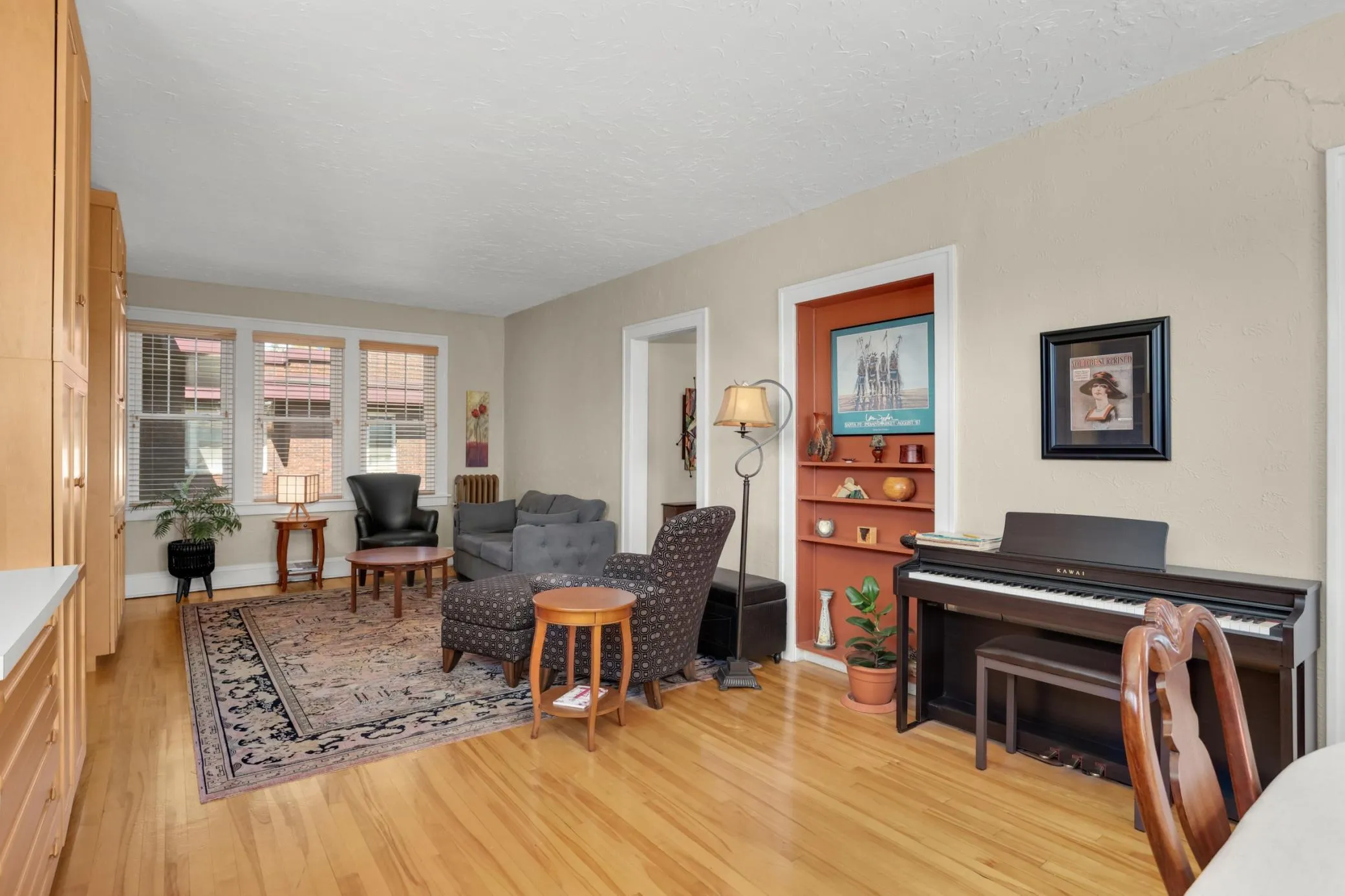Photo 9 of 127 Lexington S Parkway Unit 6