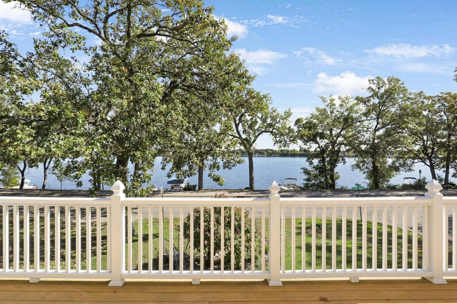 Photo 4 of 1001 Lakeshore Drive