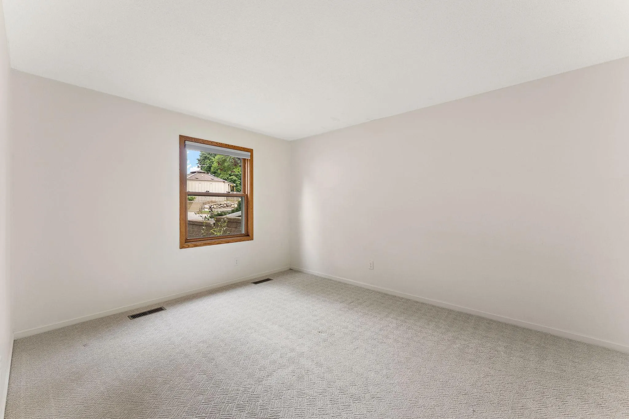 Photo 12 of 14349 Fairway Drive