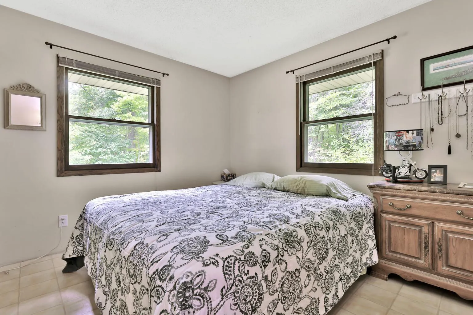 Photo 5 of 9755 Julep N Trail