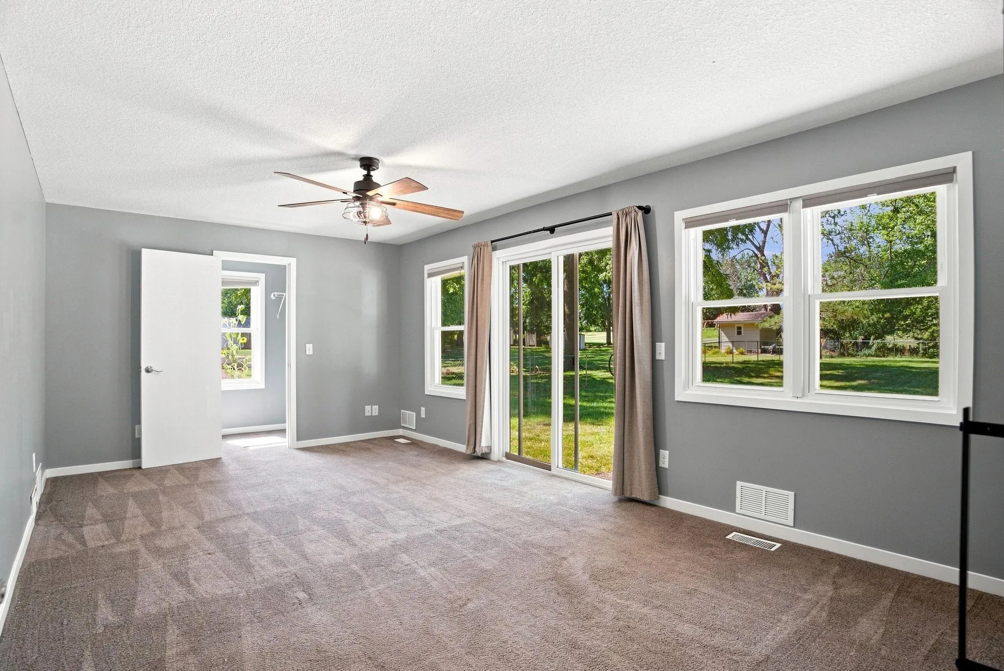 Photo 15 of 125 Hackberry Hill