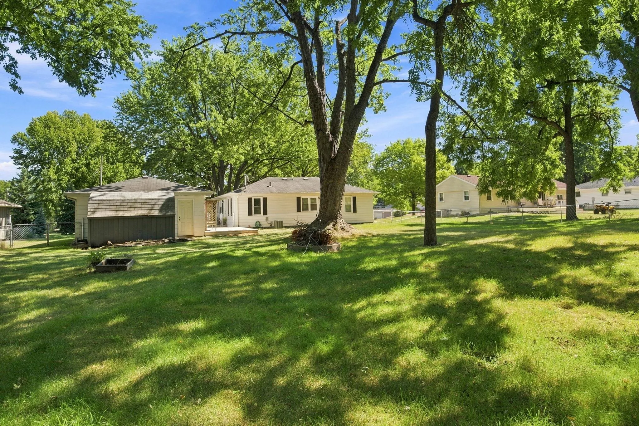 Photo 33 of 125 Hackberry Hill