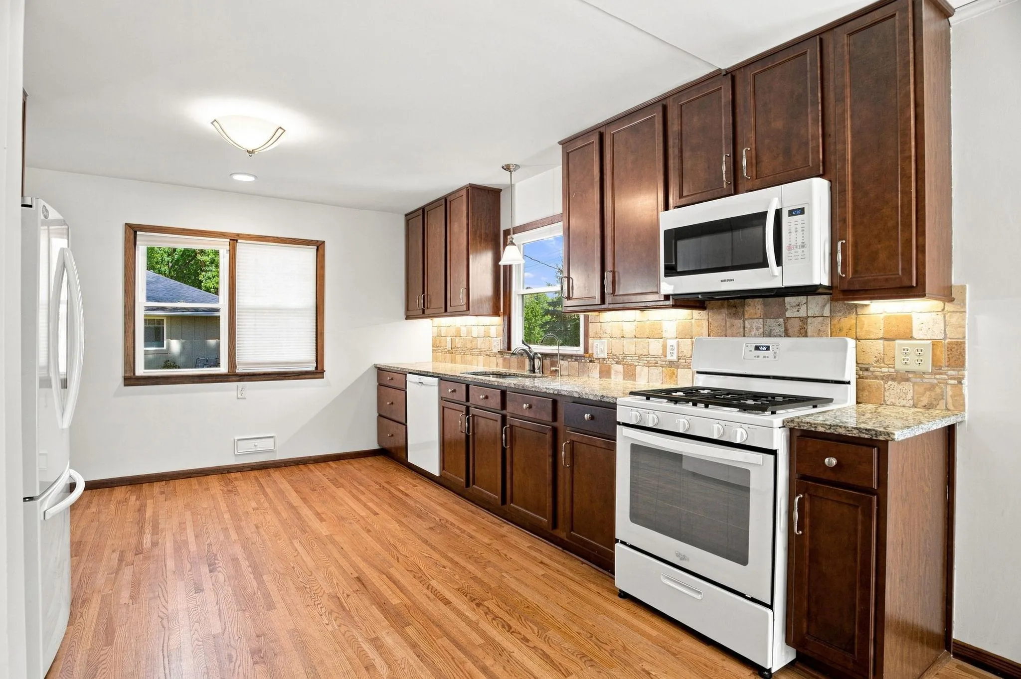 Photo 11 of 125 Hackberry Hill