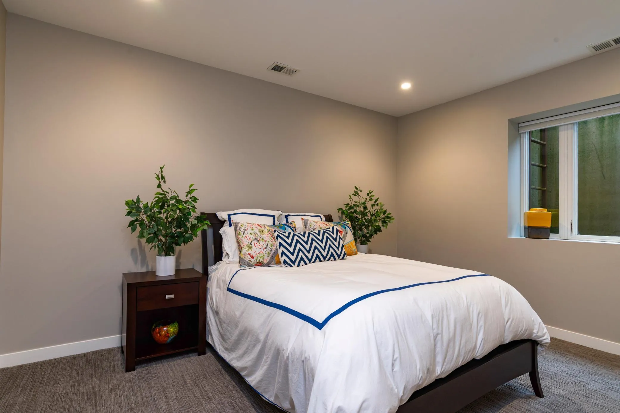Photo 56 of 674 Montcalm Place