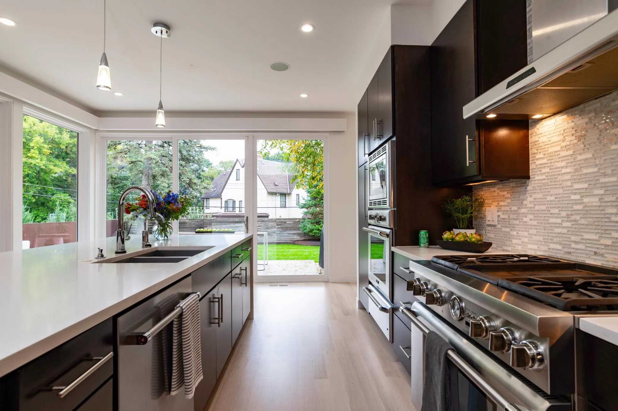 Photo 18 of 674 Montcalm Place