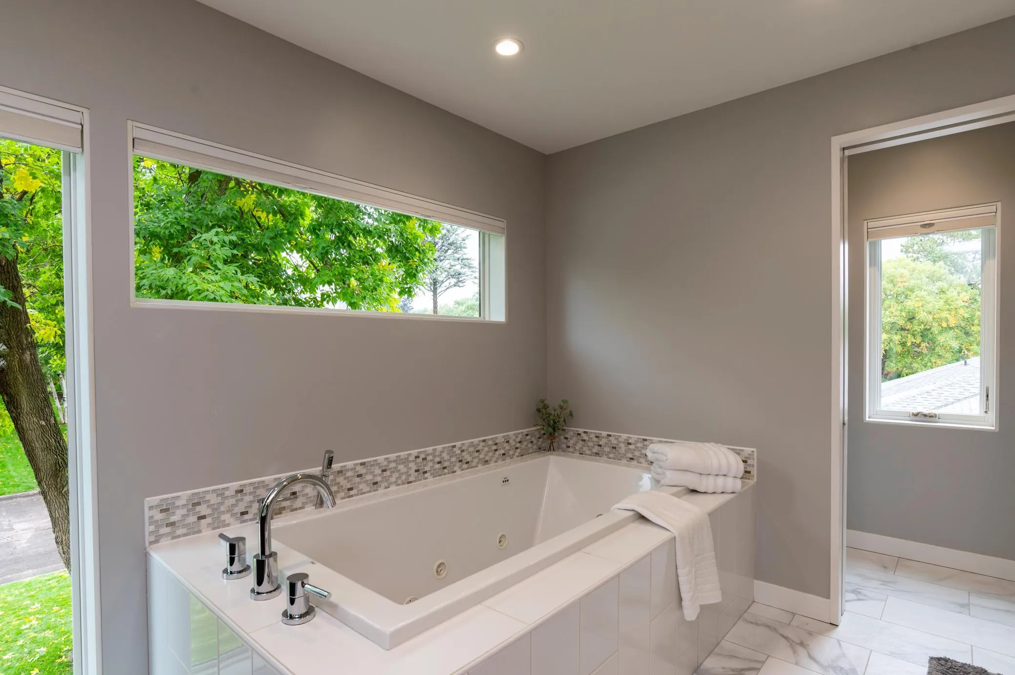 Photo 34 of 674 Montcalm Place