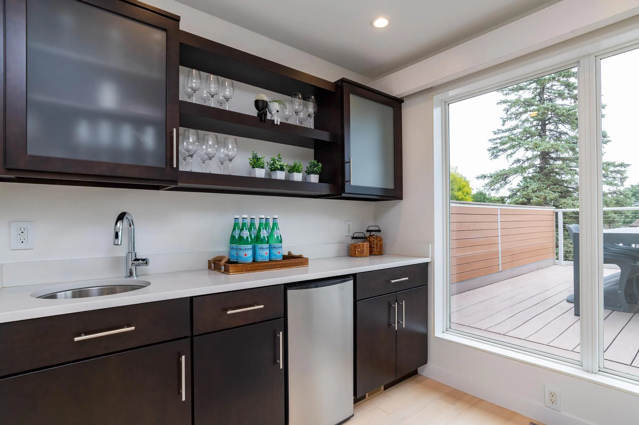 Photo 44 of 674 Montcalm Place