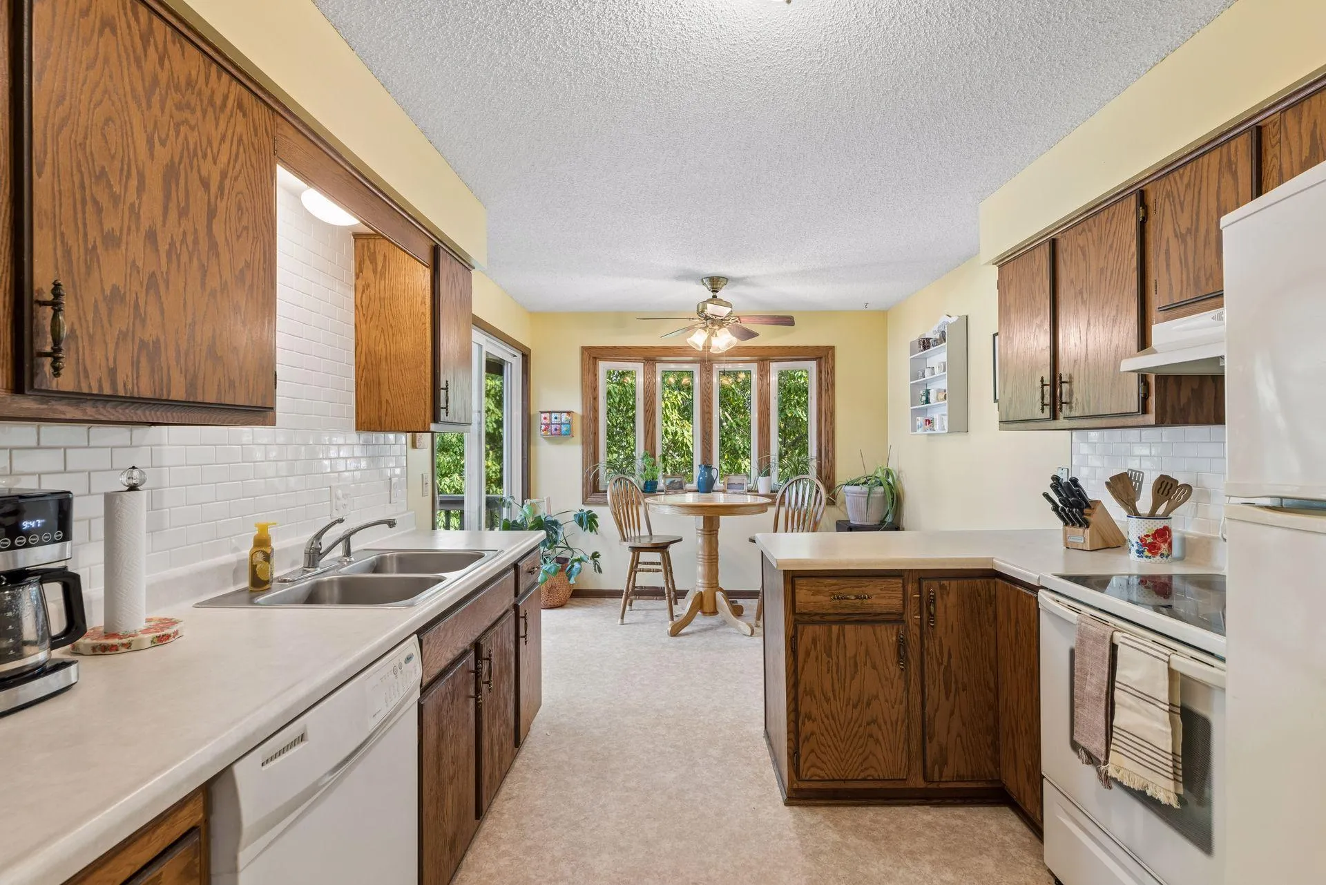 Photo 12 of 973 Greenhaven Drive