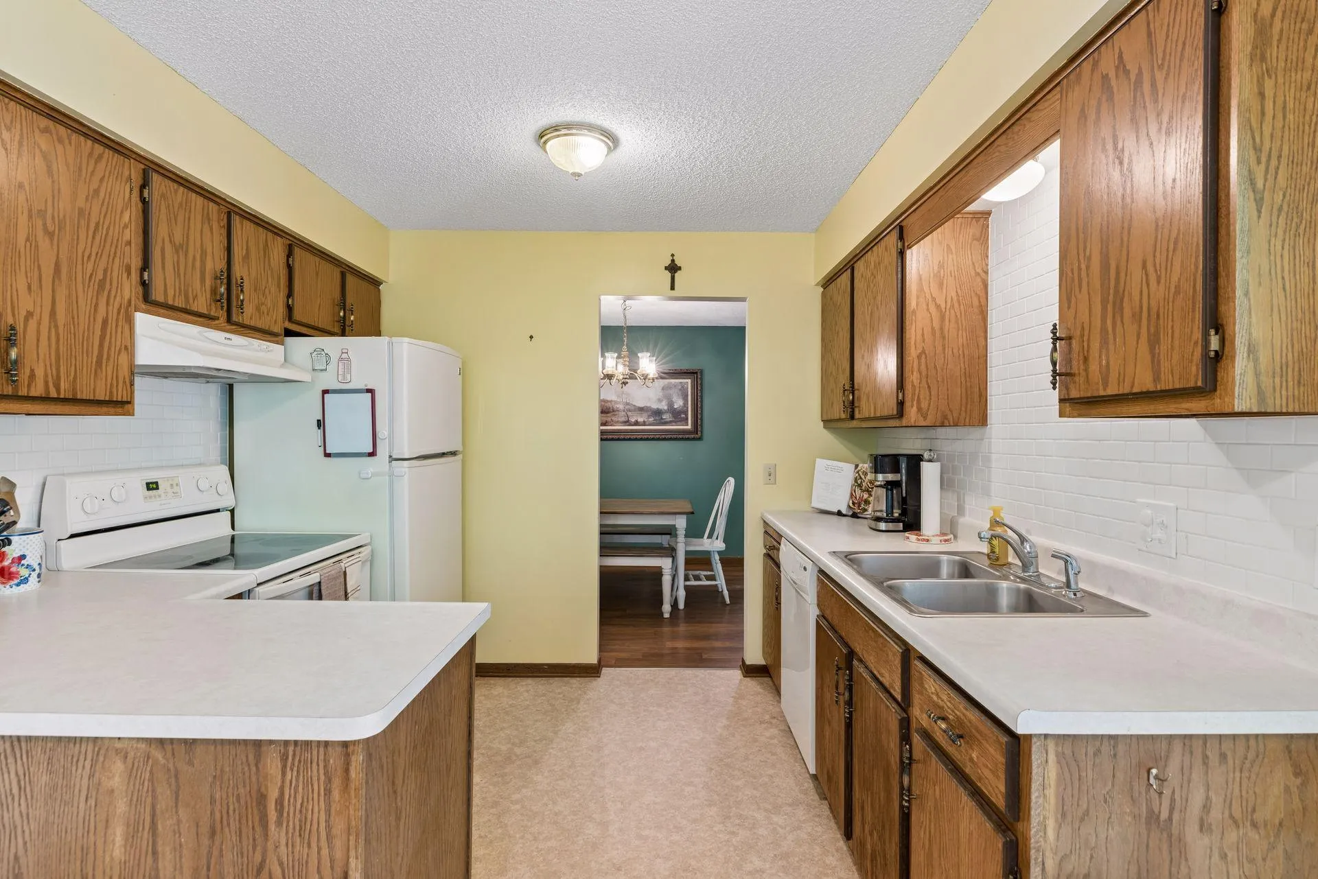 Photo 11 of 973 Greenhaven Drive