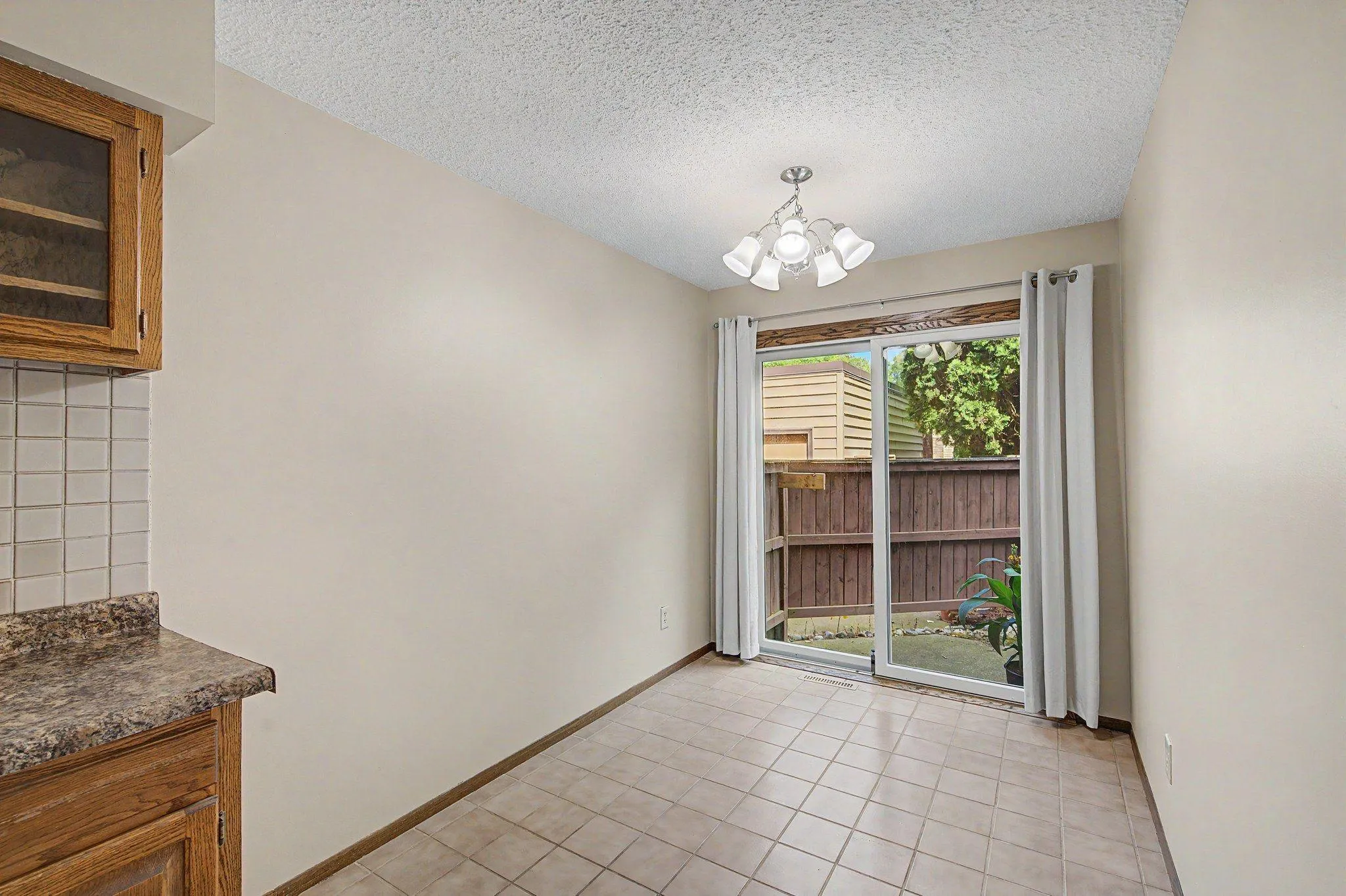 Photo 14 of 4749 Spring Circle