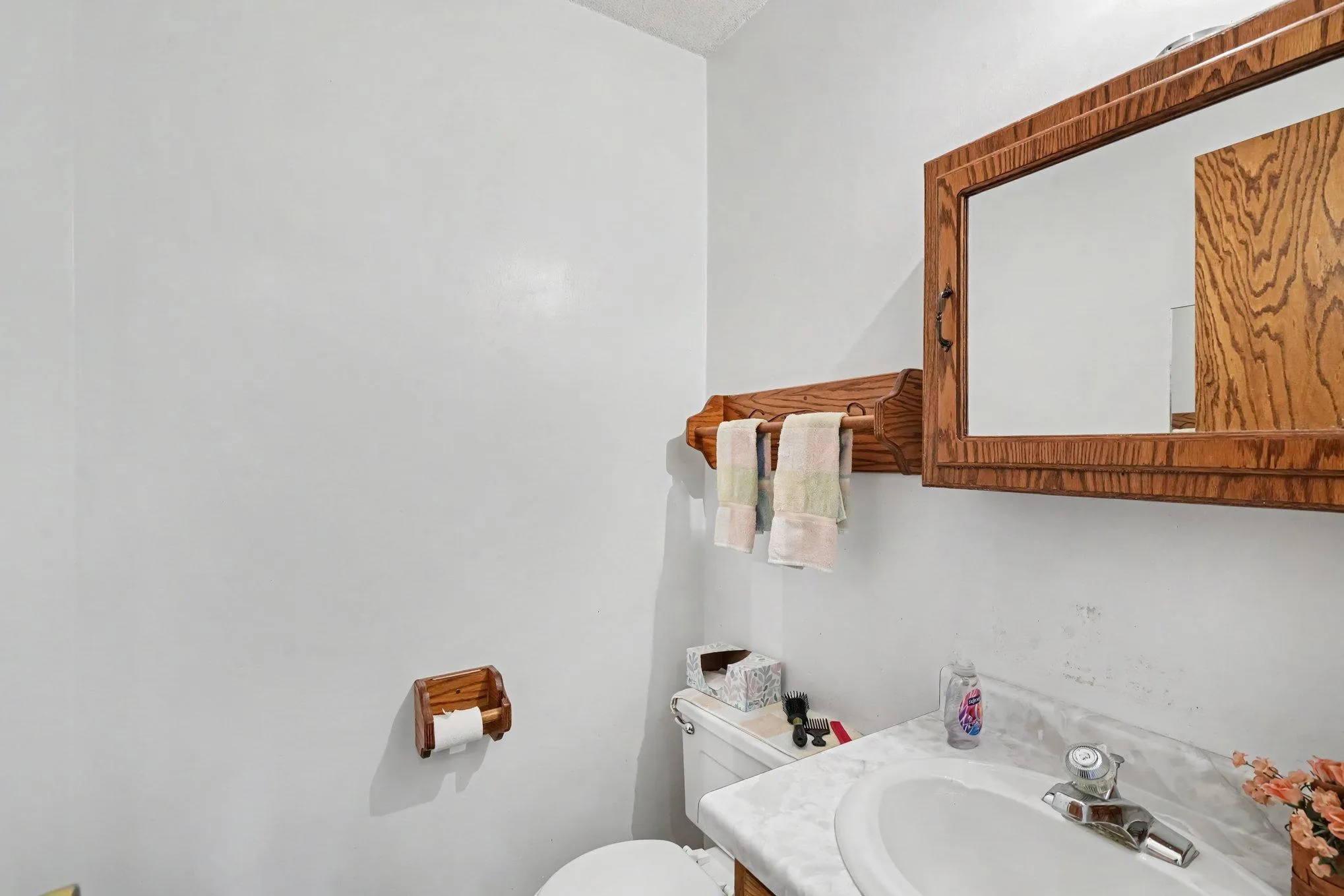 Photo 10 of 12612 Scharber Street