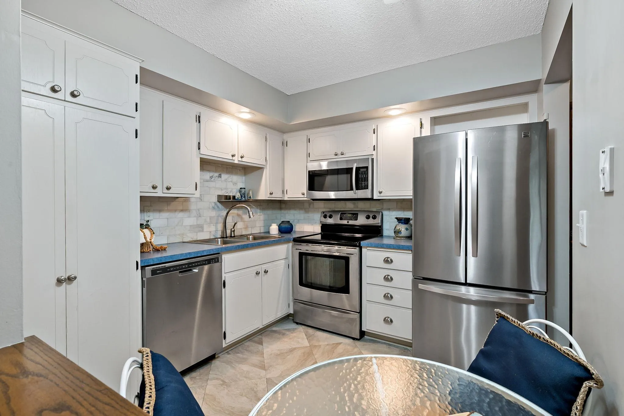 Photo 4 of 12600 Parkwood Drive Unit 316