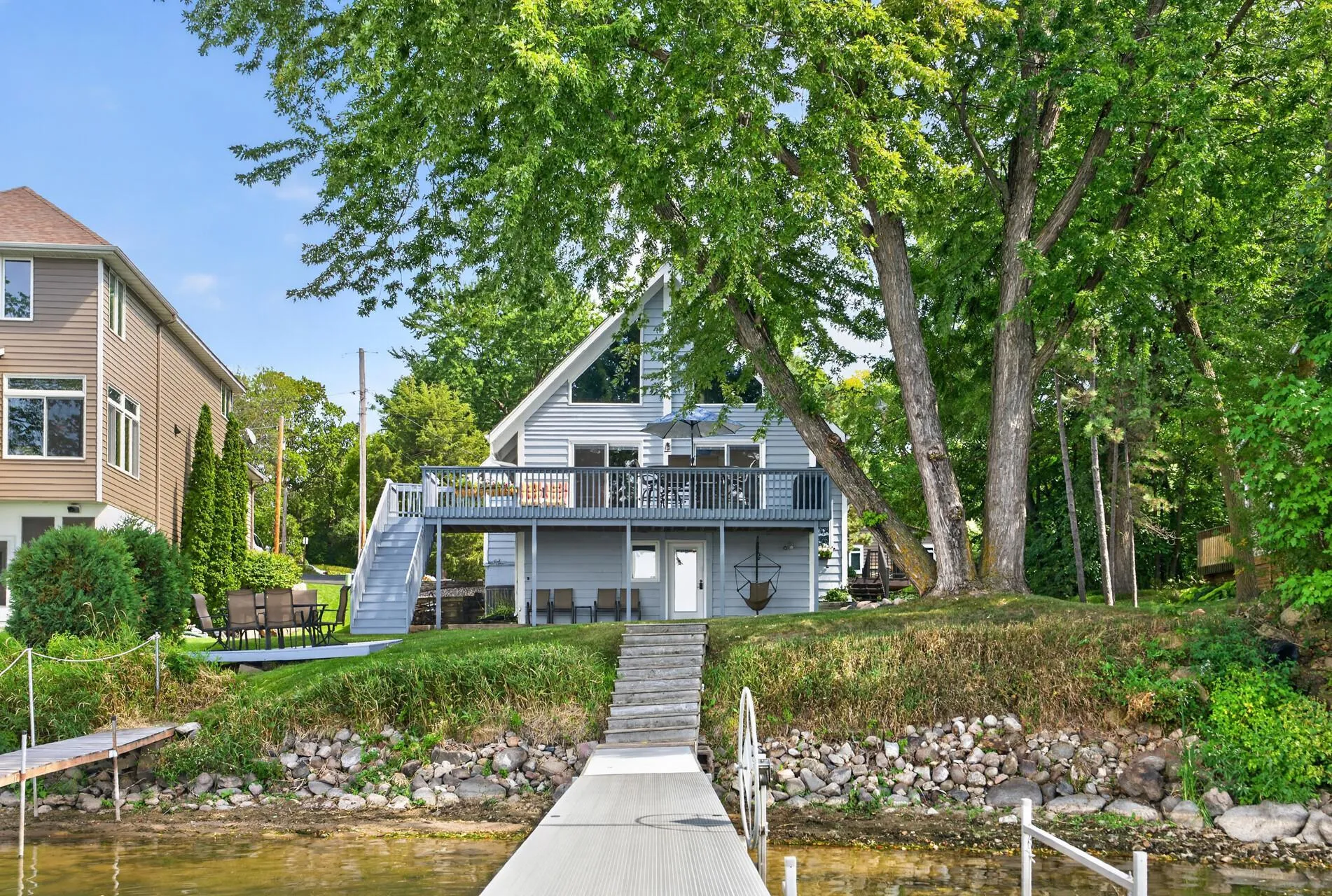 Photo 51 of 2937 Lake Shore Avenue