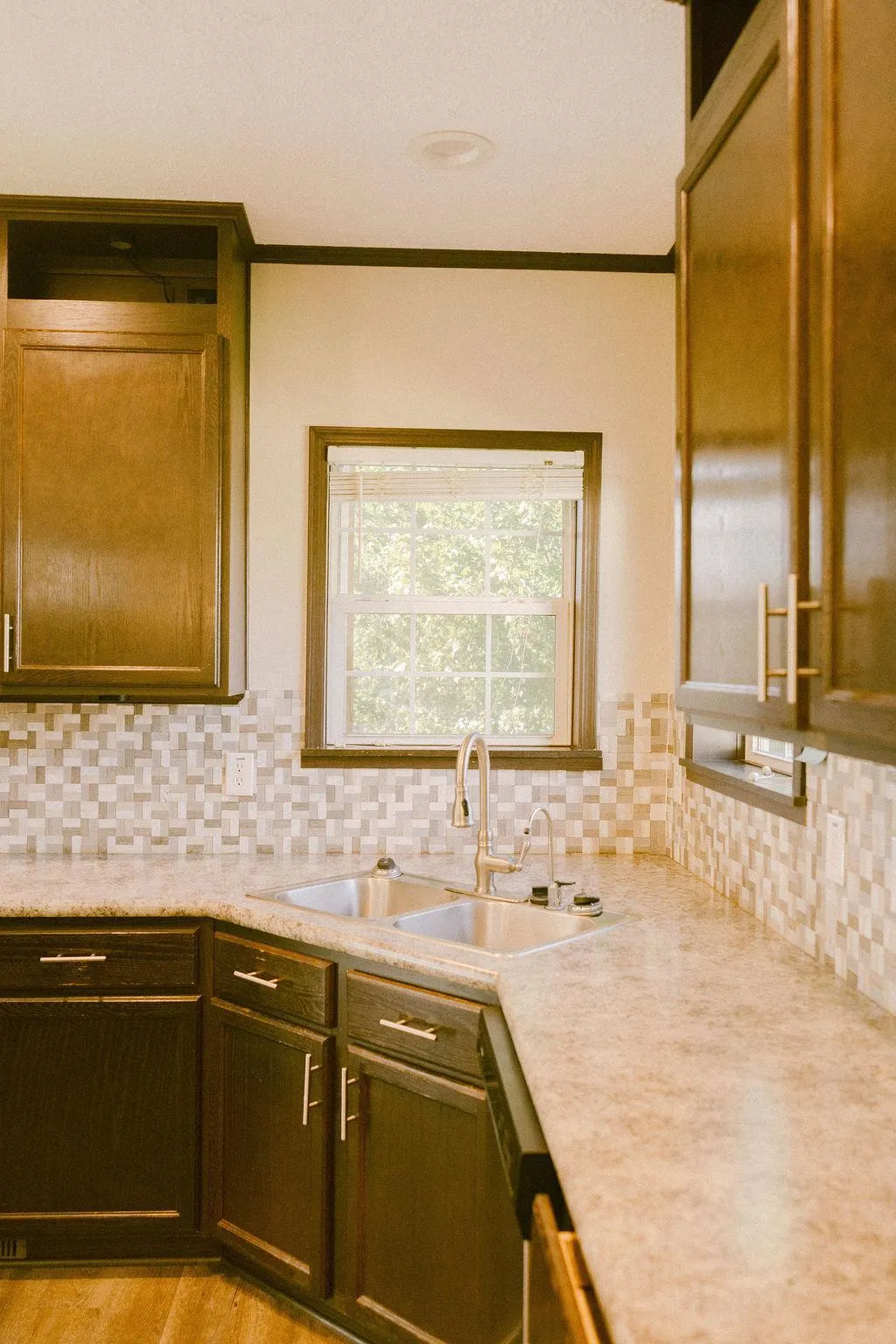 Photo 9 of 2200 Black Pine Drive
