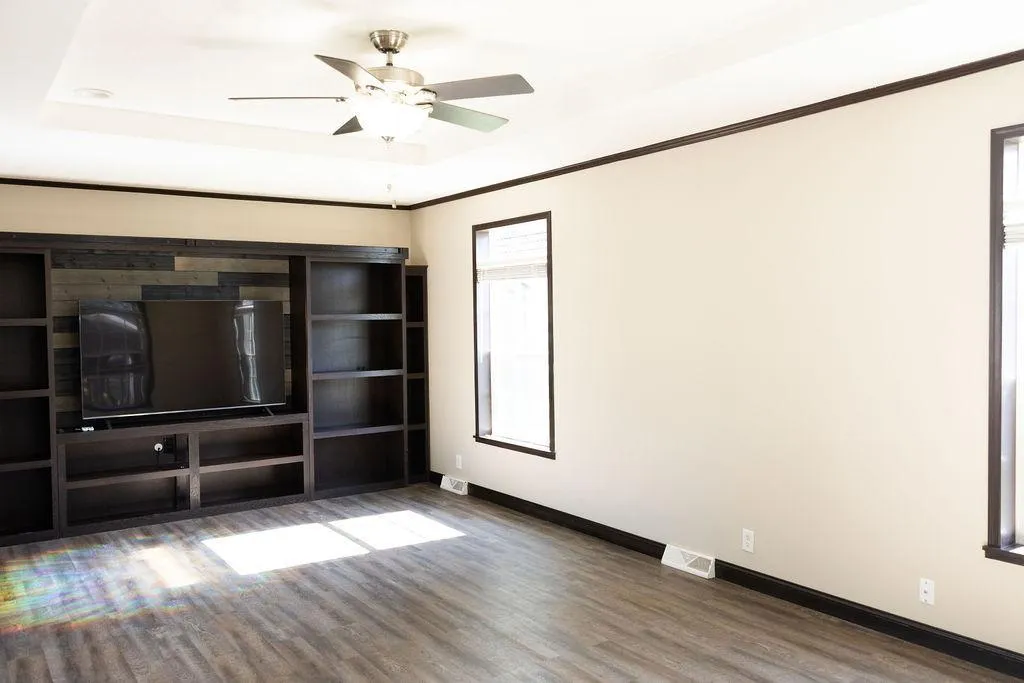 Photo 5 of 2200 Black Pine Drive