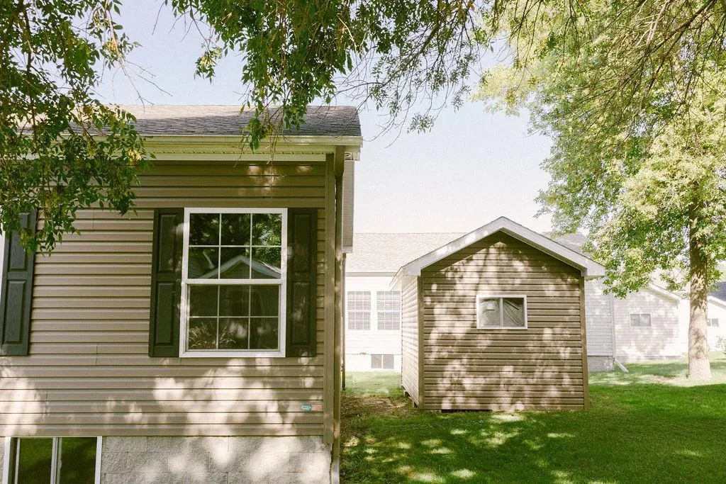 Photo 28 of 2200 Black Pine Drive