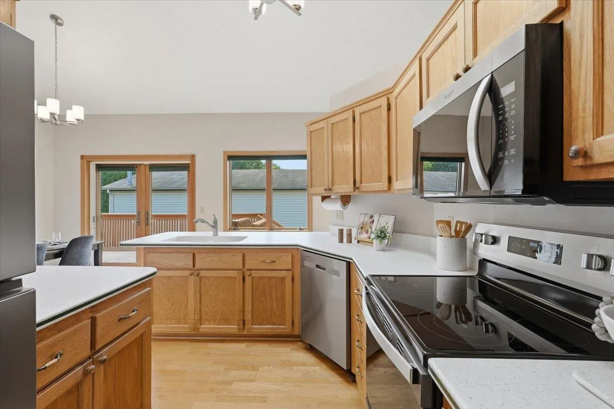 Photo 11 of 8006 Cooper Avenue