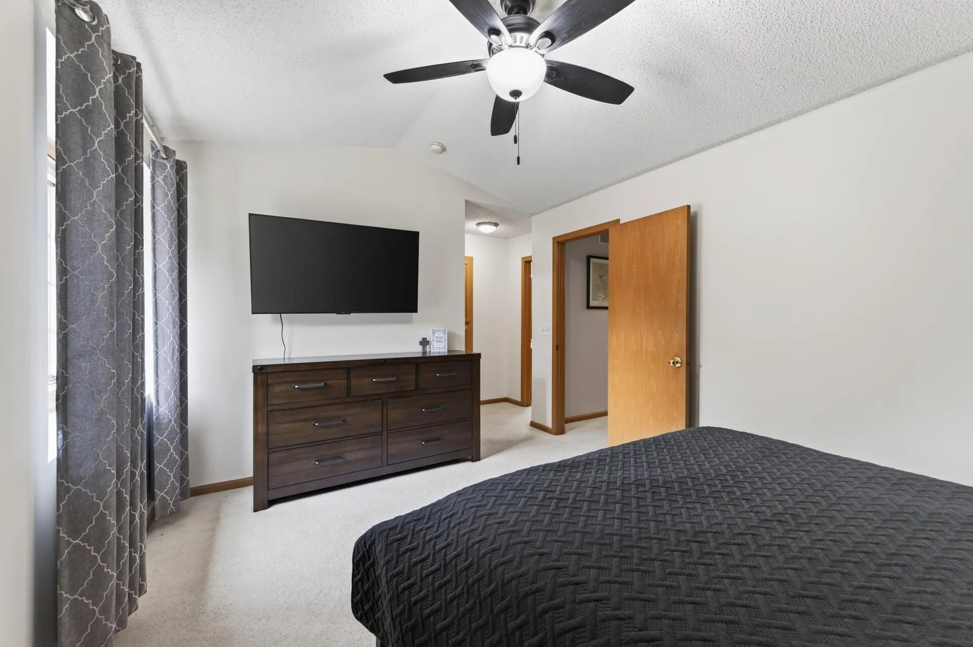 Photo 14 of 7803 Oak Court